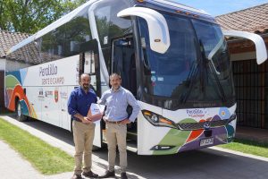 Read more about the article Muncipalidad de Peralillo cuenta con nuevo y moderno Bus