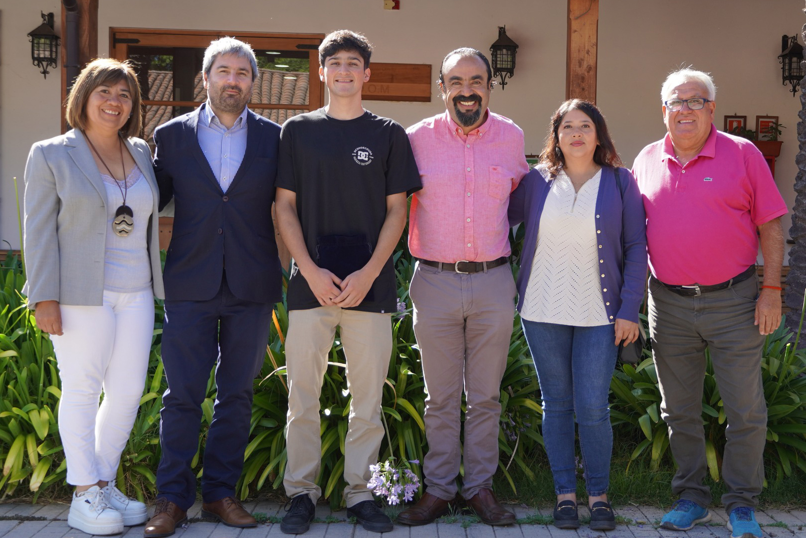 You are currently viewing Autoridades locales destacan a joven Peralillano que obtuvo puntaje nacional en prueba PAES