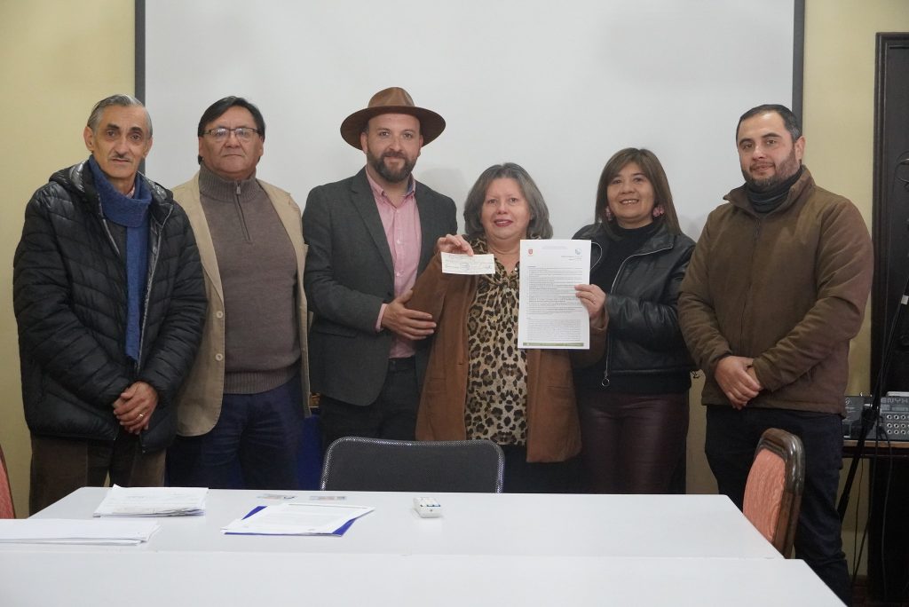 Entrega de subvenciones a organizaciones de la comuna