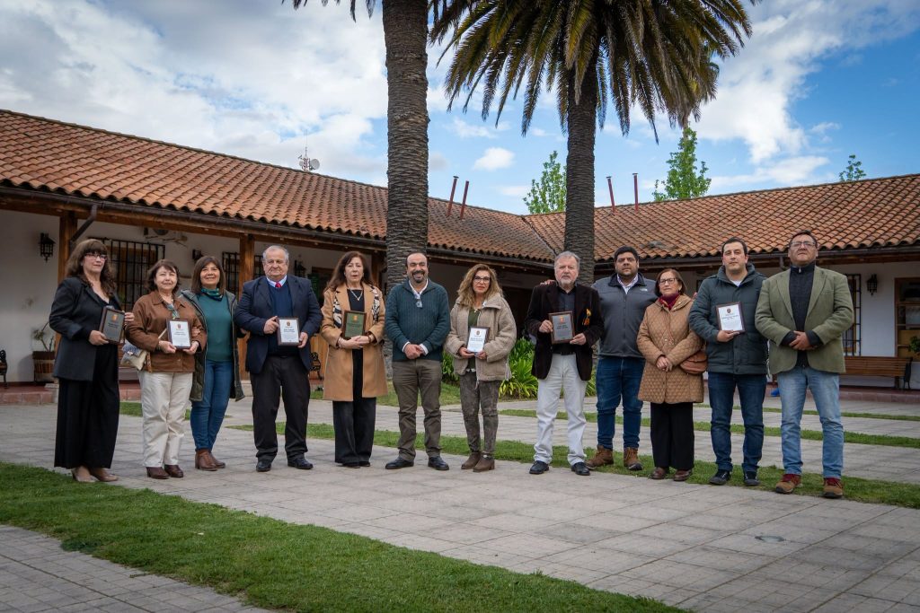Reconocimiento a Docentes y Asistentes que inician su etapa de retiro
